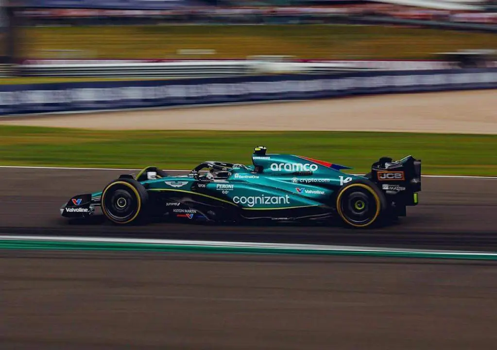 Aston Martin de Fernando Alonso Imagen: Instagram Aston Martin (@astonmartinf1)