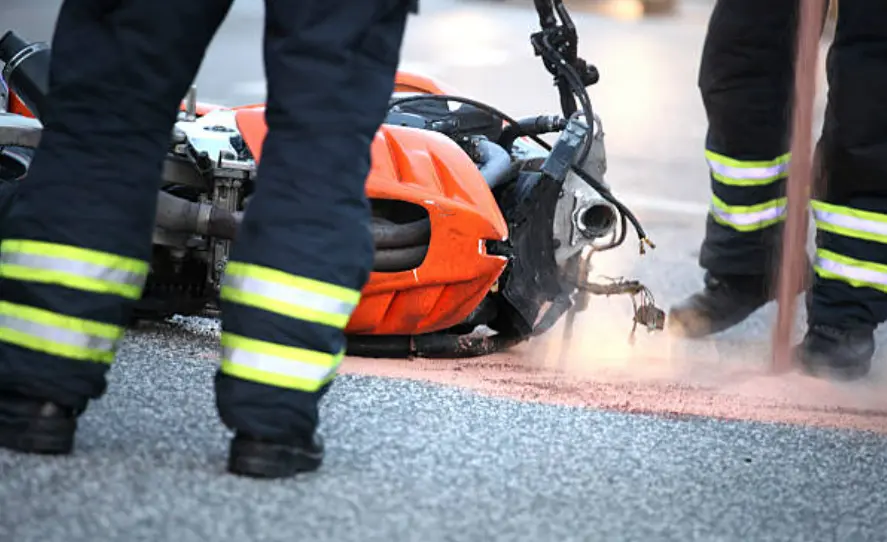 Accidente de moto. Fotografía de archivo