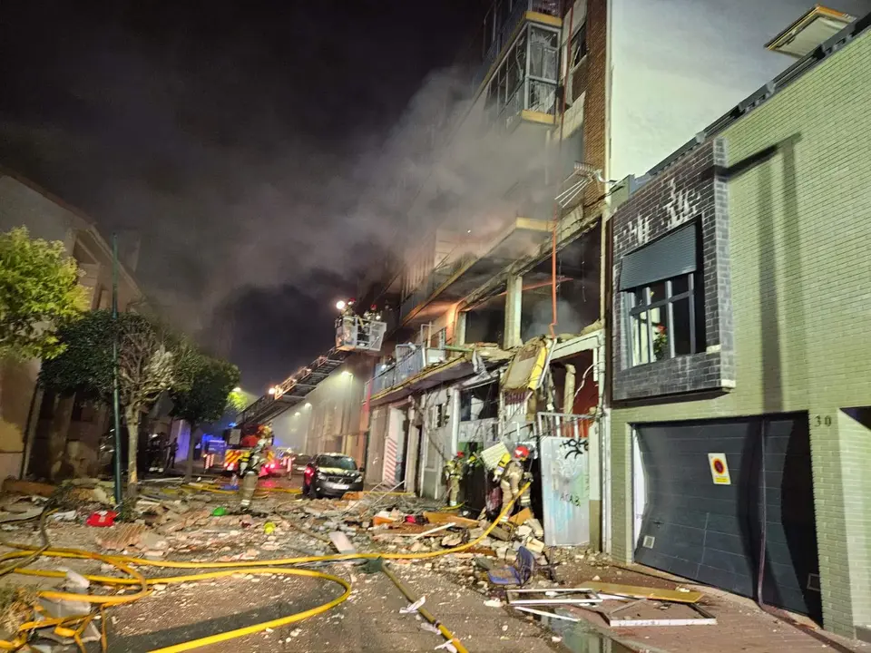 Explosión por figa de gas en un edificio de Valladolid. Fotografía: @PoliciaVLL