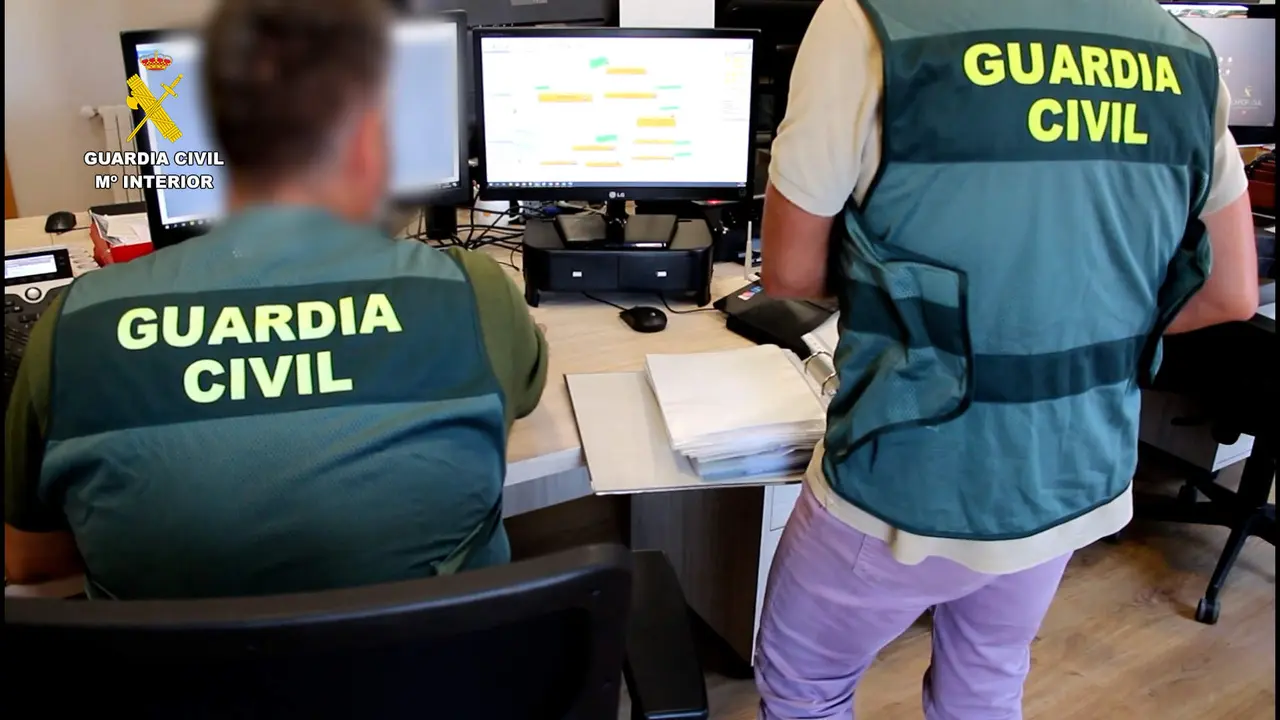 Operación Paketokas contra SMS fraudulentos. Fotografía: Guardia Civil