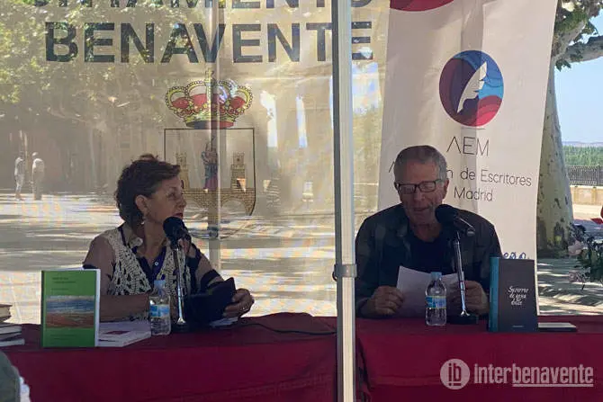 Feria del libro en Benavente vía Interbenavente.es