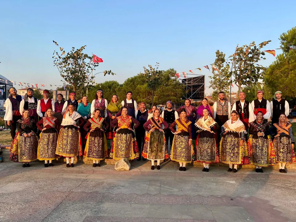 Grupo de Coros y Danzas Doña Urraca en Estambul