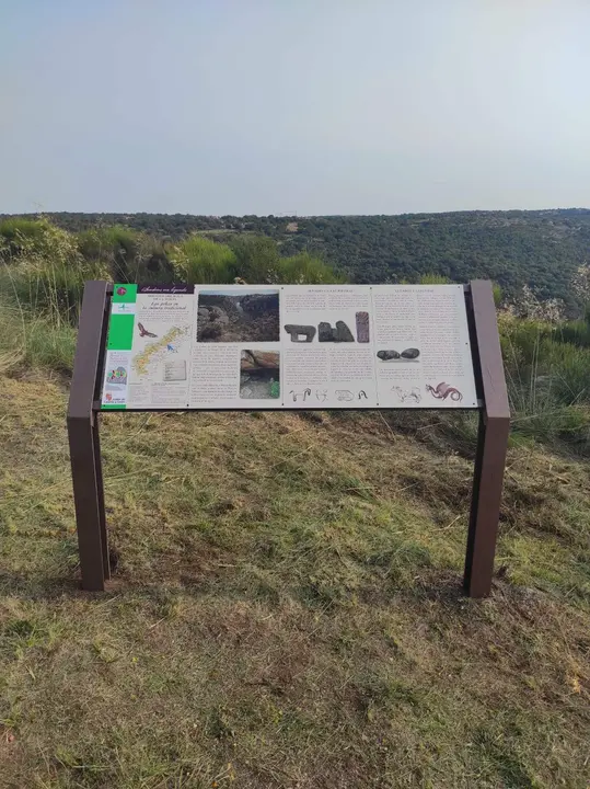 Mesa interpretativa ruta Bolo de La Torta en Torregamones 
