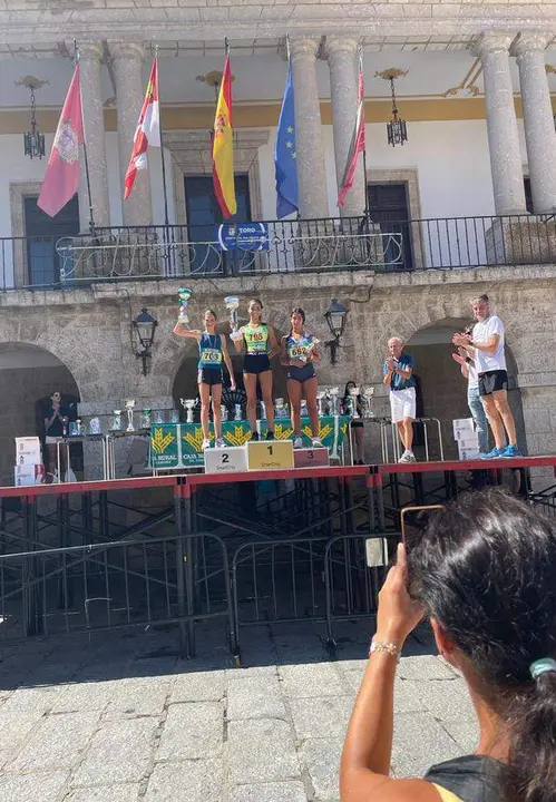 toro-podium vega