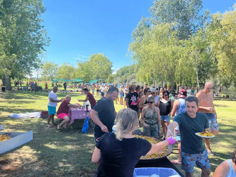 Gran paella popular para comenzar las fiestas de Santibáñez de Tera