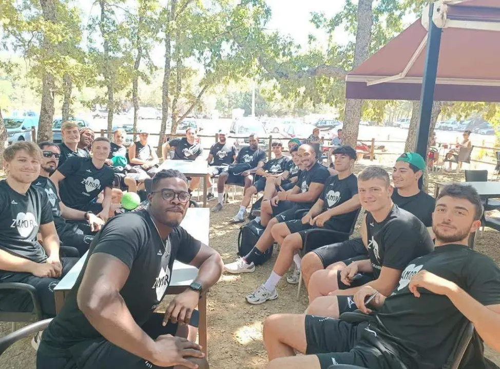 El Balonmano Zamora comienza su preparación en Sanabria