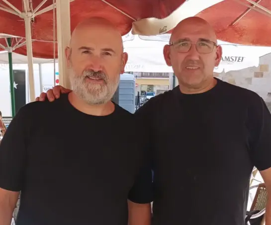 El actor Javier Cámara disfruta de la gastronomía de Zamora vía Metro.Zamora