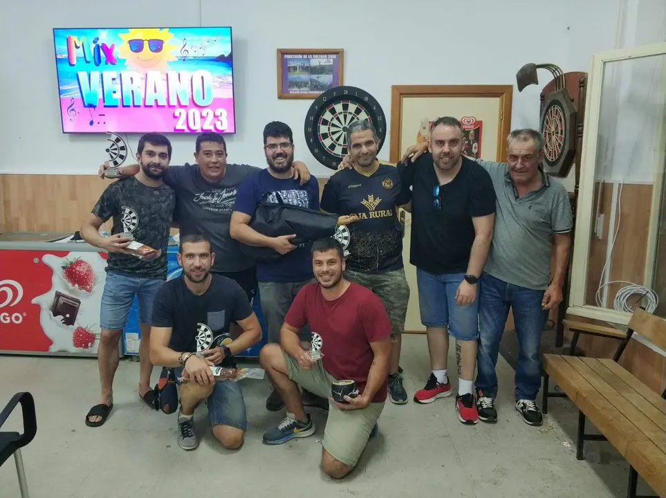 Torneo de dardos en Bermillo de Alba