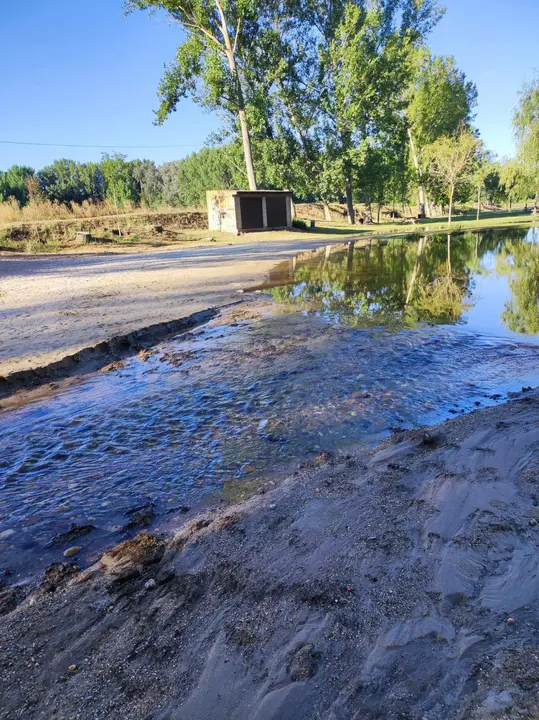 “La Tablada” de Santibáñez de Tera sufre su segundo desembalse consecutivo  (1)