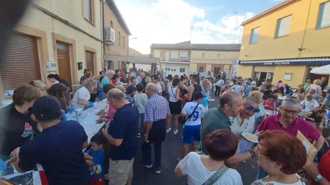 Fuentes de Ropel vía Interbenavente.es