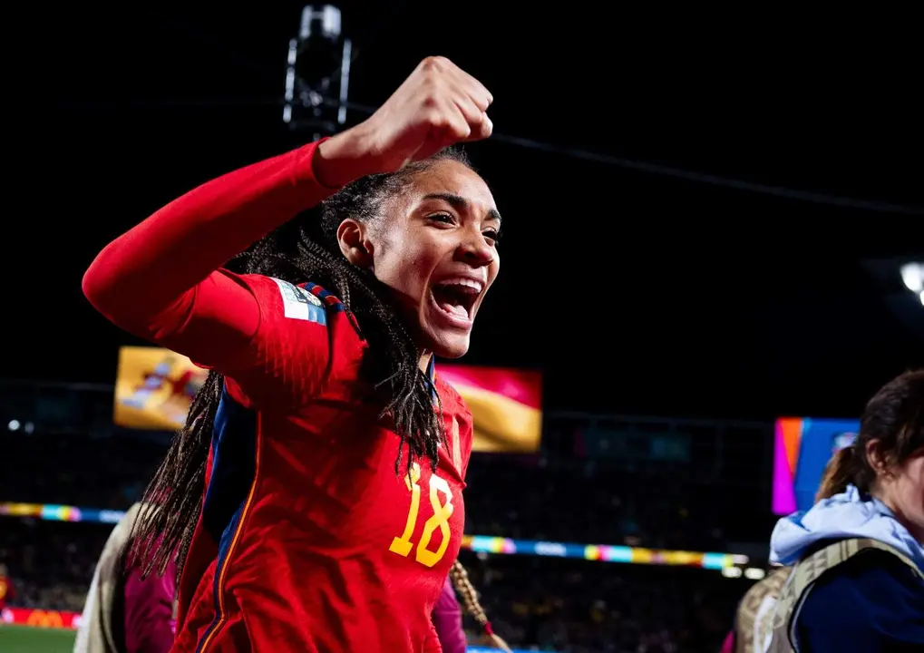 España - Inglaterra vía @SEFutbolFem