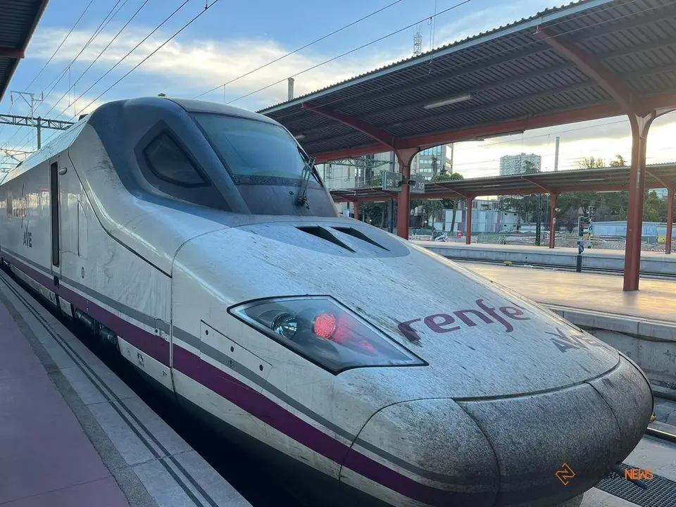 Tren Renfe en la estación de Zamora
