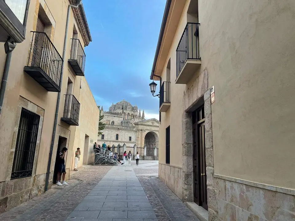 Entrada a la Plaza de la Catedral