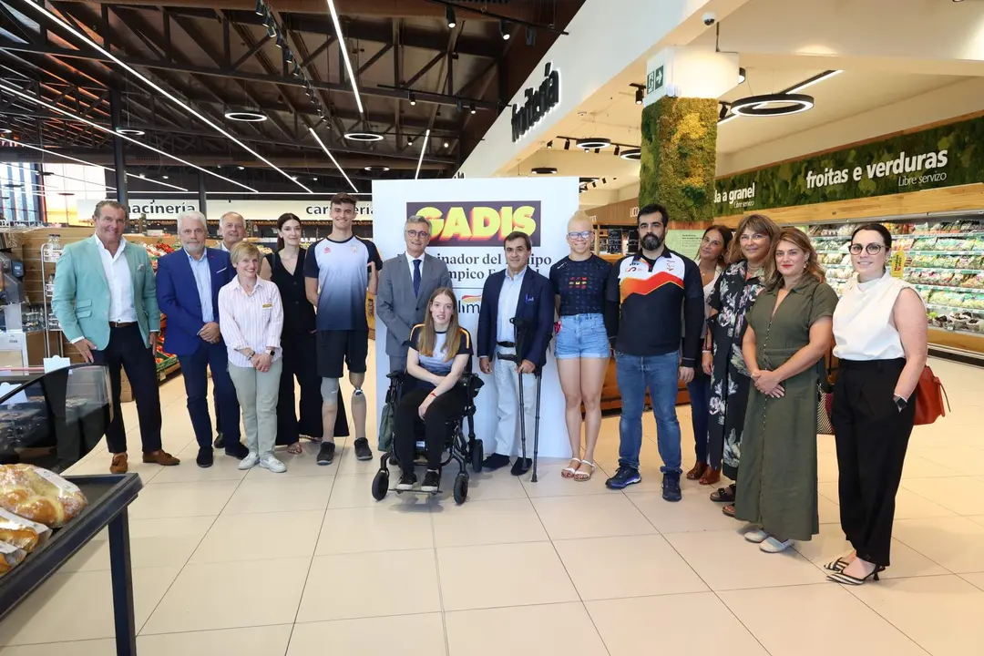 GADIS VISITA EQUIPO PARALIMPICO