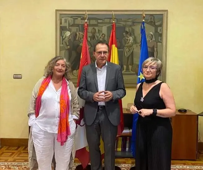 Encuentro entre el subdelegado del Gobierno Ángel Blanco, la jefa de la Unidad de Violencia sobre la Mujer, Marisa Manso y la nueva Concejala de
 Servicios Sociales del ayuntamiento de Zamora, Auxi Fernández