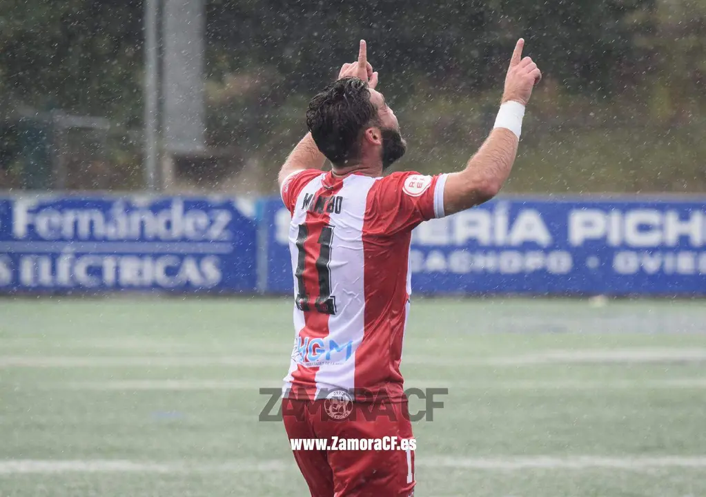 Celebración de Mancebo tras el gol. Imagen: Zamora CF