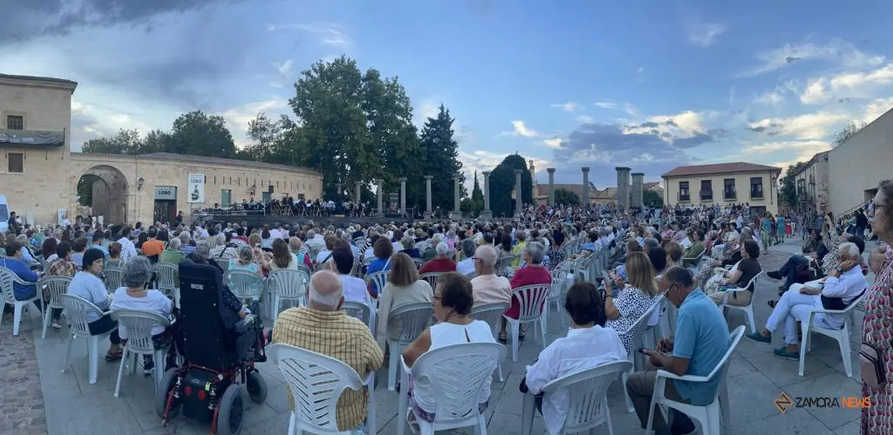Banda de Música Maestro Nacor Blanco en las fiestas de septiembre_2
