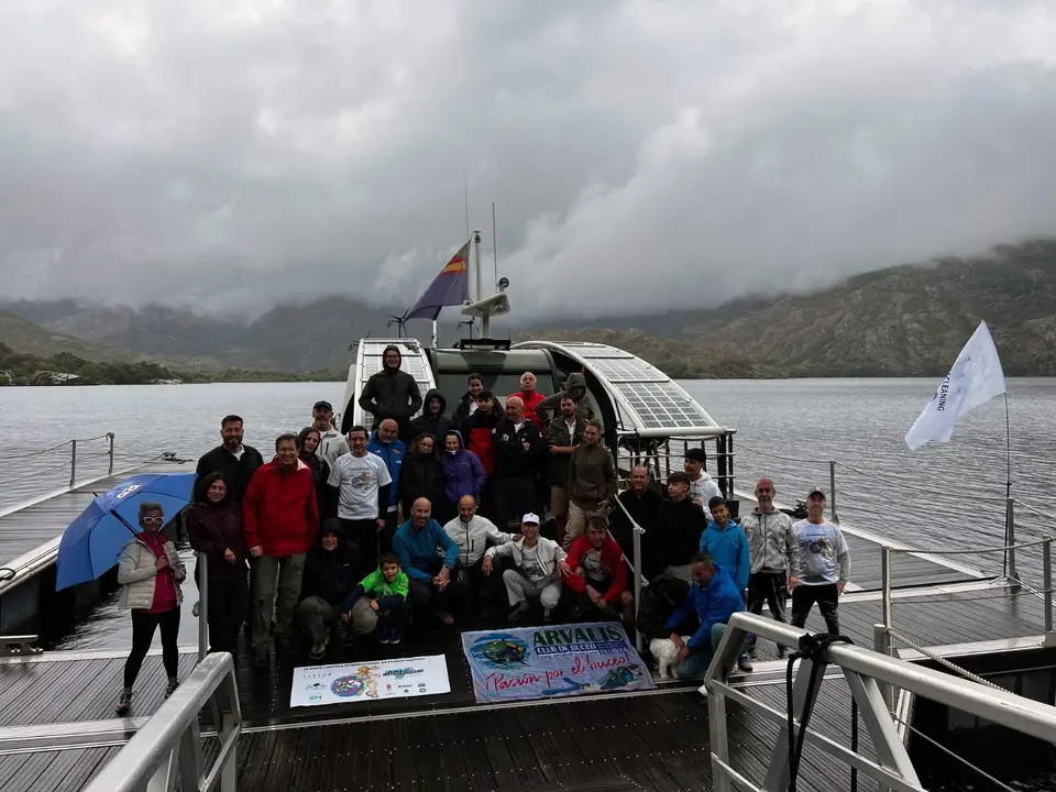 Recogida de residuos en el Lago de Sanabria