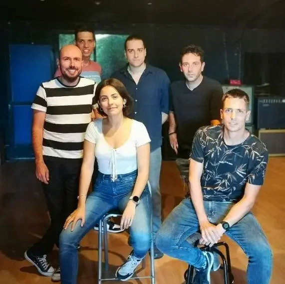 inadaptado nuevos integrantes