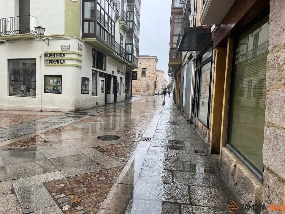 Calle alfonso XII Lluvia