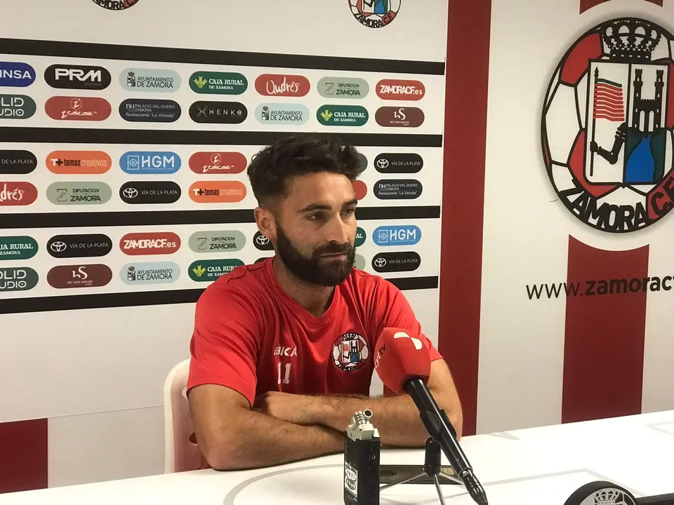 Adrián Mancebo en rueda de prensa