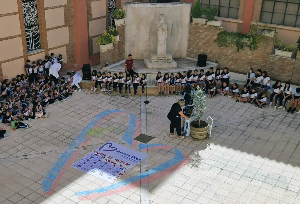 Acto en el colegio Amor de Dios de Toro