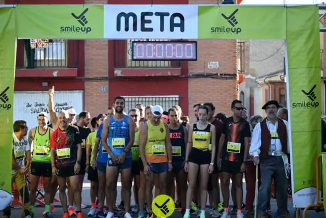 Primera edición de la carrera de la Vendimia en Moraleja del Vino. Fotografía: Smile-UP Eventos