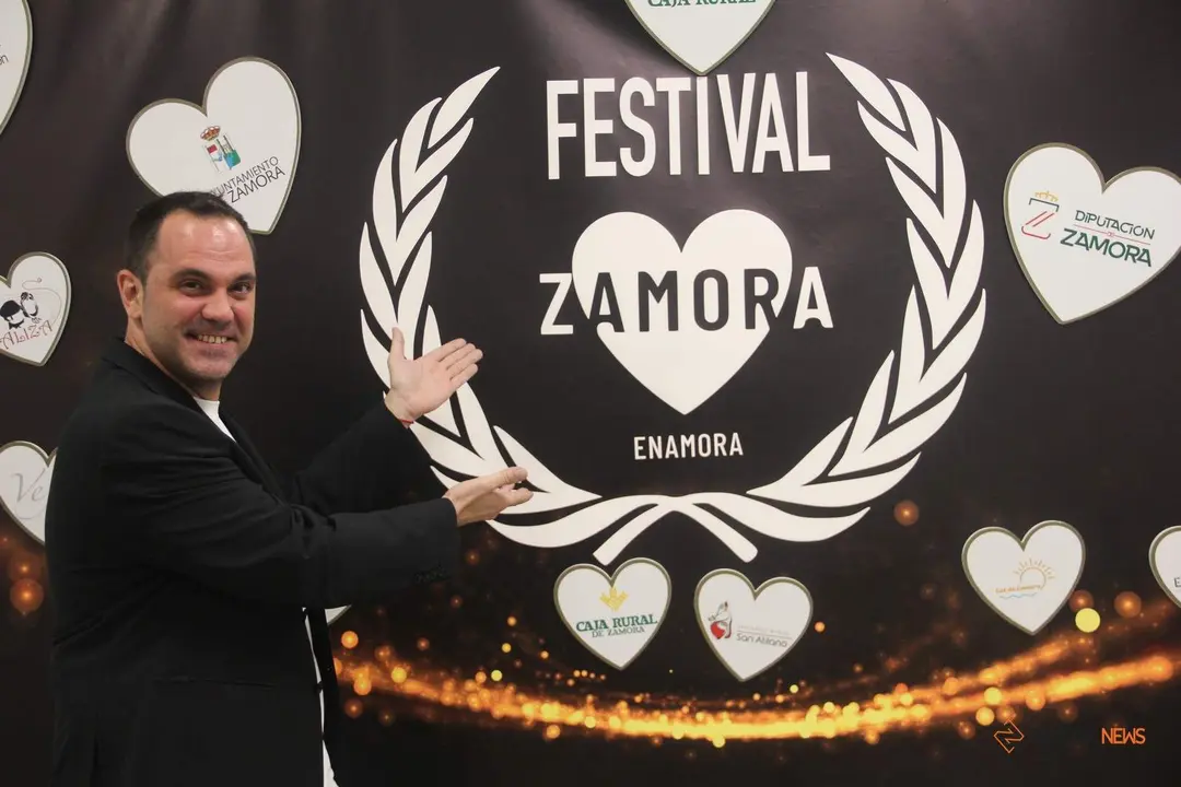 Óscar Toribio, director de "El cacharrico" durante la Gala de clausura del II Festival de Cine de Comedia “Zamora Enamora”