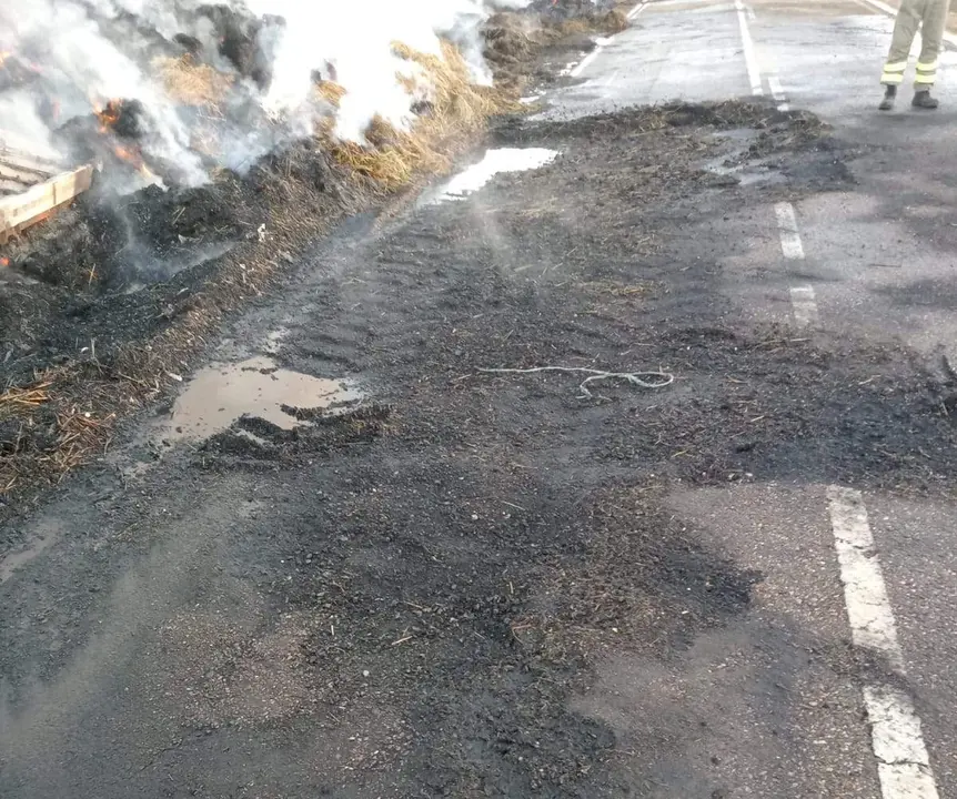 Los da&ntilde;os en la calzada han provocado el cierre del tramo entre Sarrac&iacute;n y Riofr&iacute;o