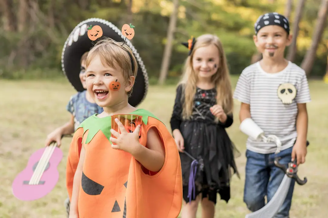 Niños disfrazados de Halloween (1)