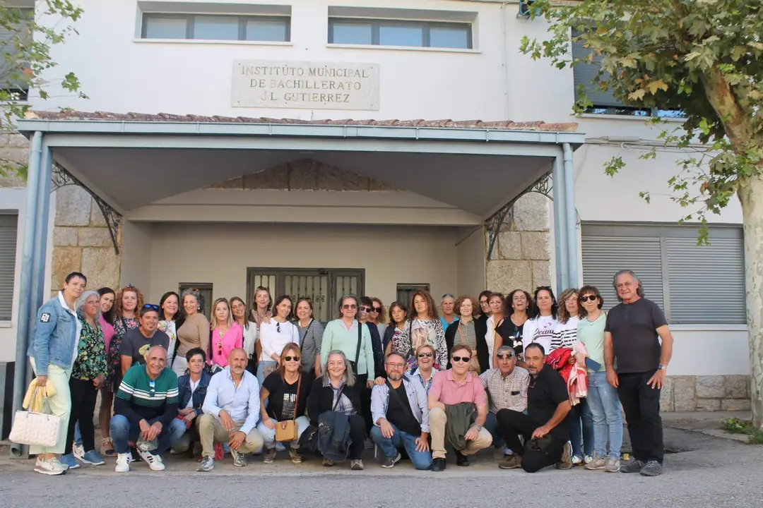 Alumnos de la promoción de 1982-1985 del IES José Luis Rodríguez de Muga de Sayago. Fotografía: CEDIDA