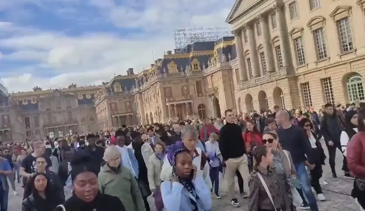 Evacuación del palacio de Versalles