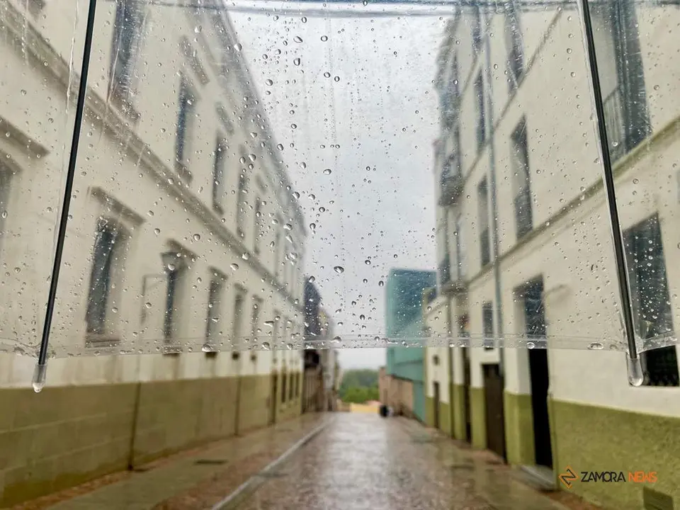 Día de lluvia en el casco antiguo de Zamora