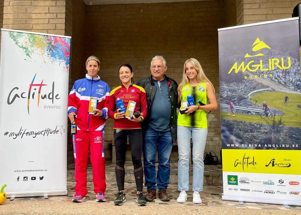 Veronica sanchez 1ª en la subida del Angliru