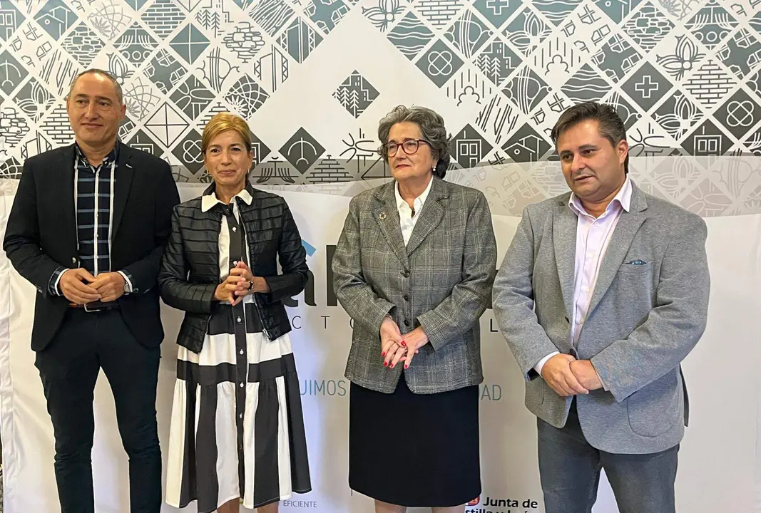 Presentación del Proyecto Singular “Refuerza Hábitat” en Zamora con la presencia de la directora general de Política Económica y Competitividad, Rosa Cuesta Cófreces