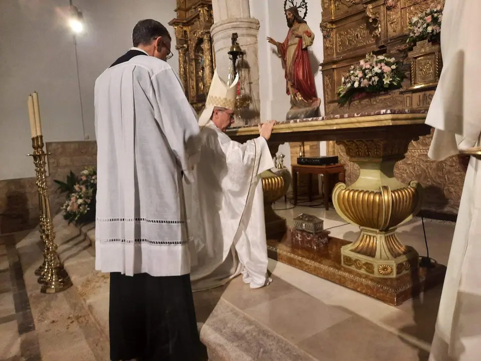Iglesia de Cubillos. Imagen Facebook