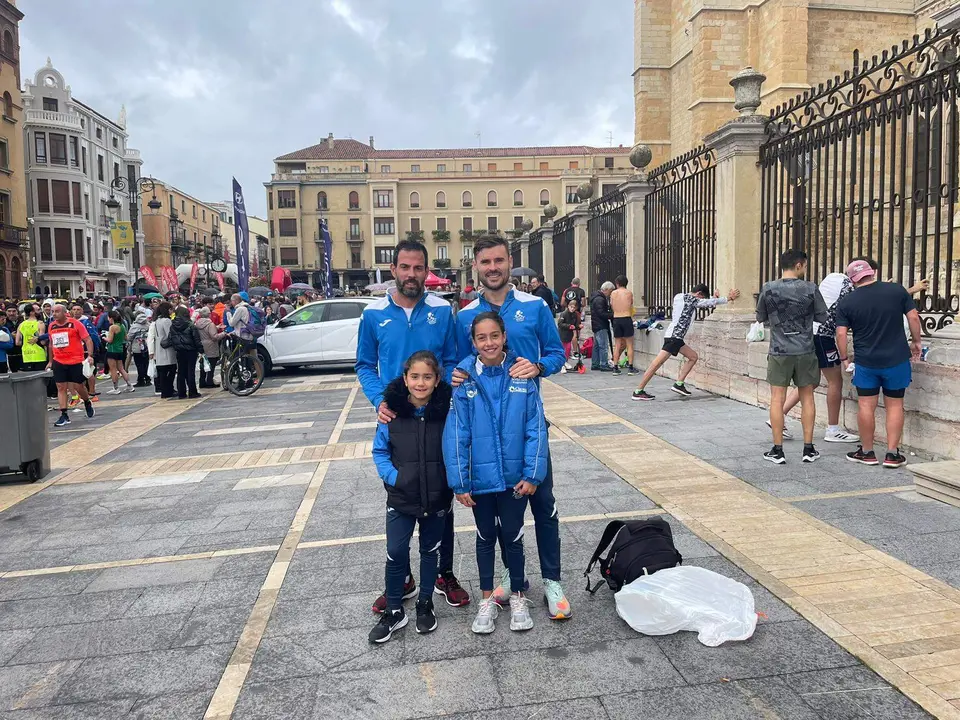 LEON BENAVENTE. Atletismo