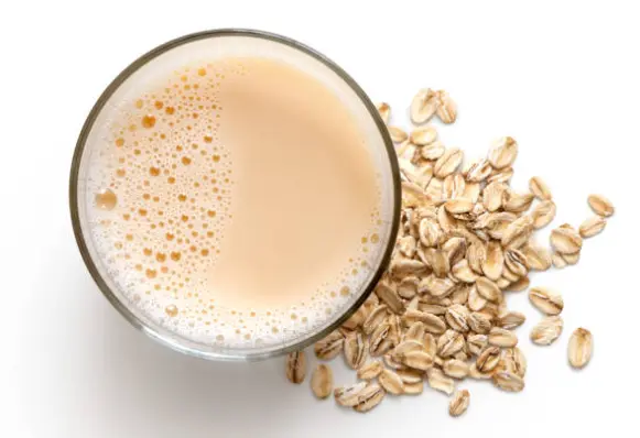 Bebida de avena. Fotografía de archivo