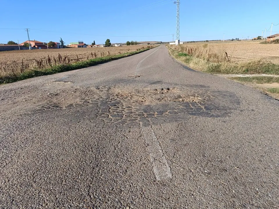 Camino agrícola entre Casaseca de las Chanas y Cazurra