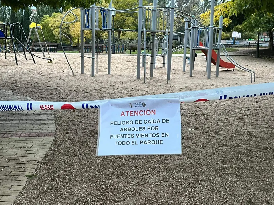 Cierre de un parque en Zamora por el temporal
