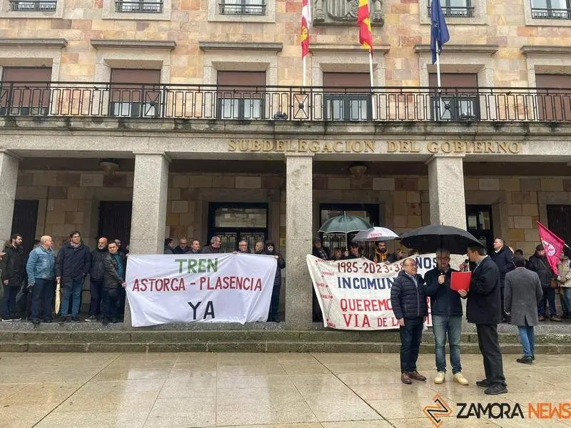 Concentración en Zamora por la apertura de la Vía de la Plata