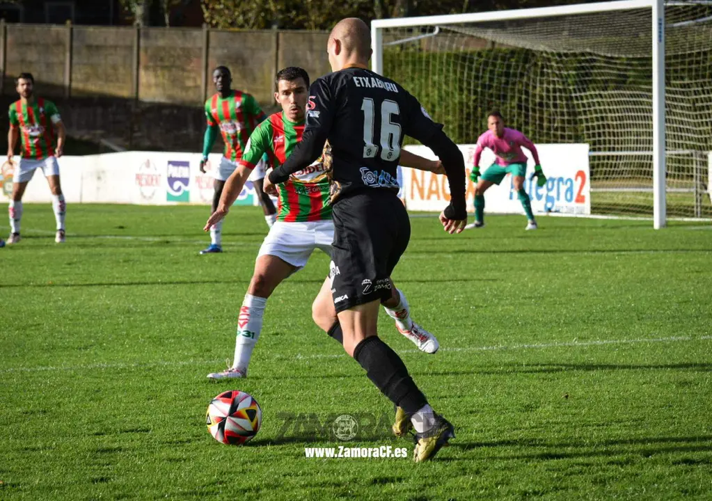 Etxaburu en el Villalbés-Zamora. Imagen Zamora CF