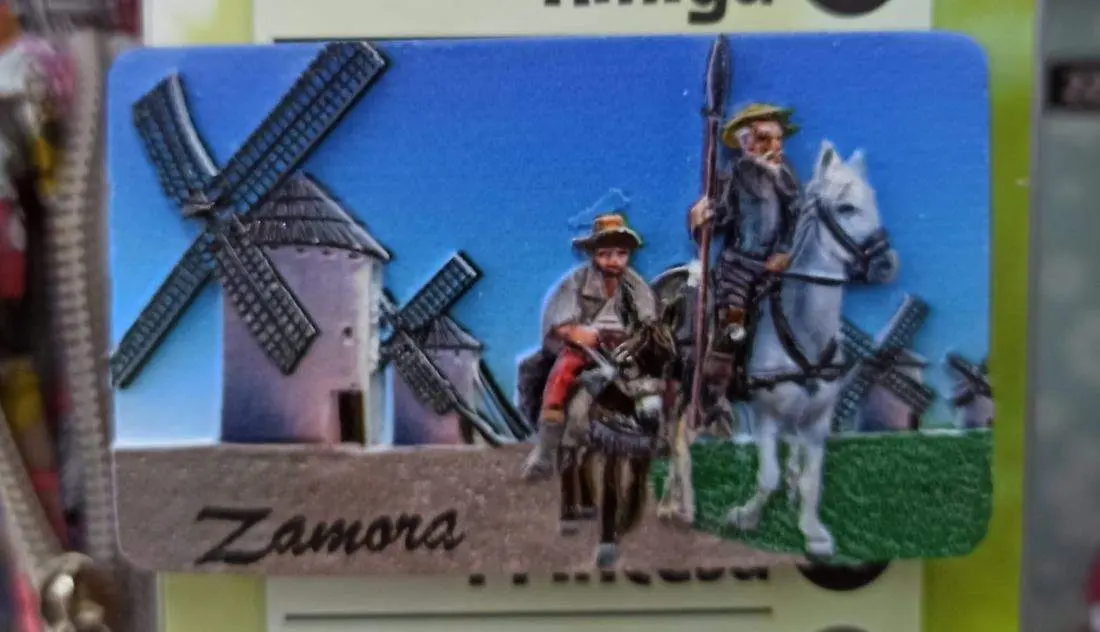 Imán de la nevera encontrado en un negocio