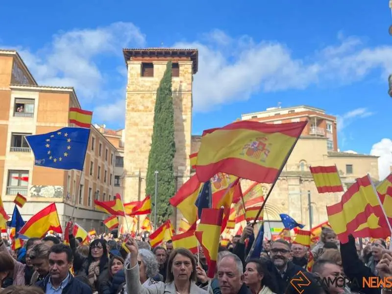 manifestación cotra la amnistía Zamora _9