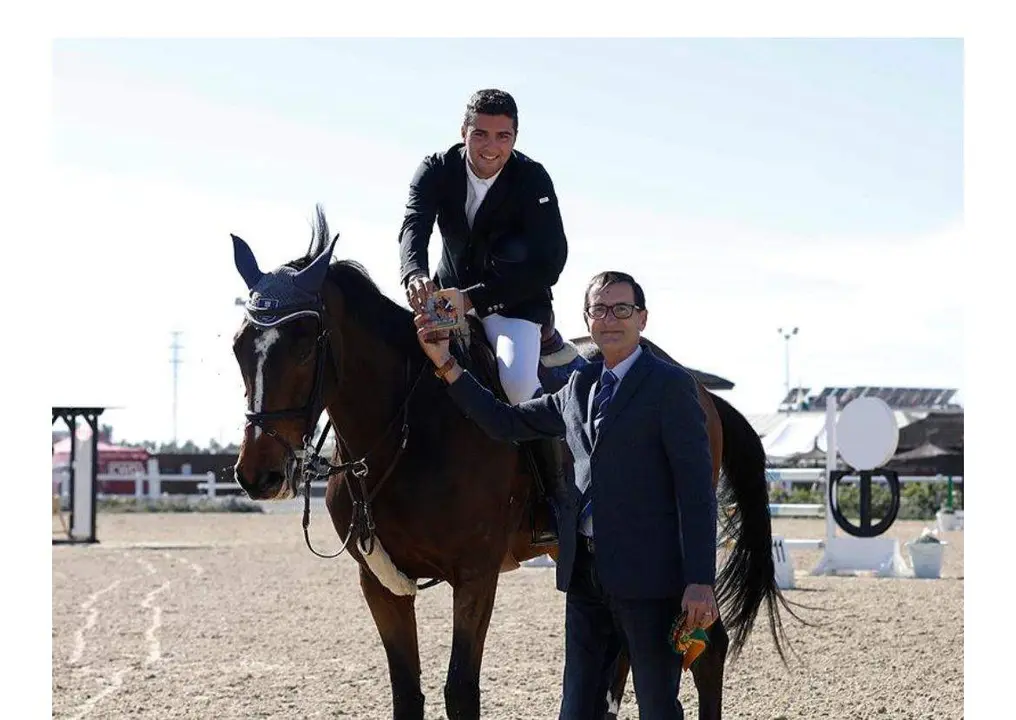 Pablo Moralejo, recibiendo el premio