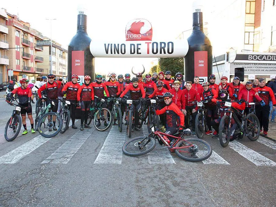Carrera VinToro Bike año 2023