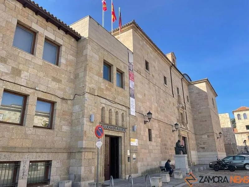 Biblioteca pública de Zamora