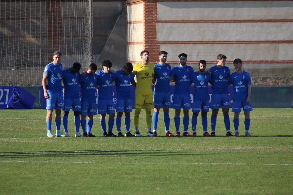 Minuto de silencio en el Villaralbo-Palencia CF