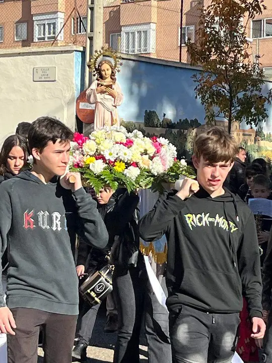 procesión, colegio Santísima Trinidad de Zamora