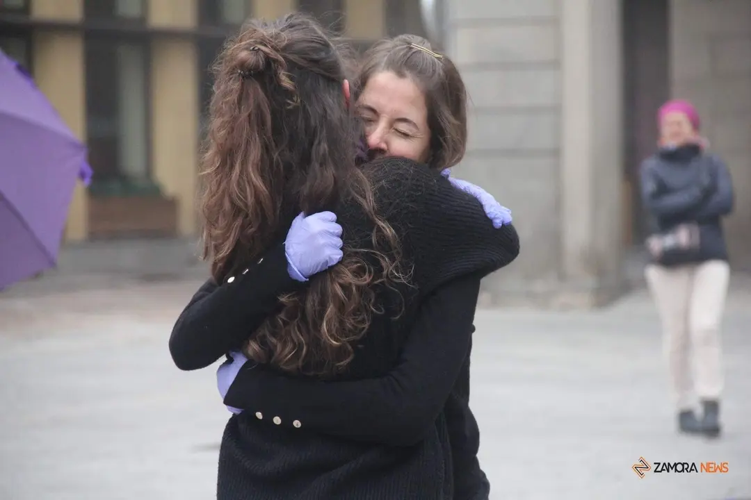 Acto de homenaje a las víctimas de la Coordinadora Feminista de Zamora por el 25N_35